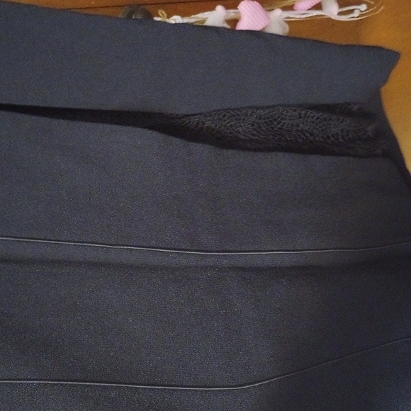 Dress - Picture 5 of 11